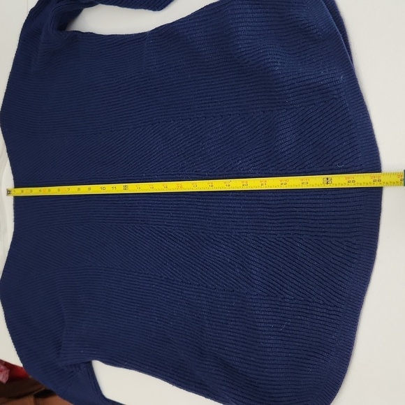 Ann Taylor Sweater Factory Size L Navy Blue Rounded Hem Knit - Picture 5 of 9